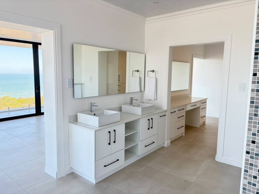 4 Bedroom Property for Sale in Moquini Coastal Estate Western Cape